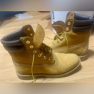 Timberland Wheat Nubuck Boots women 9
